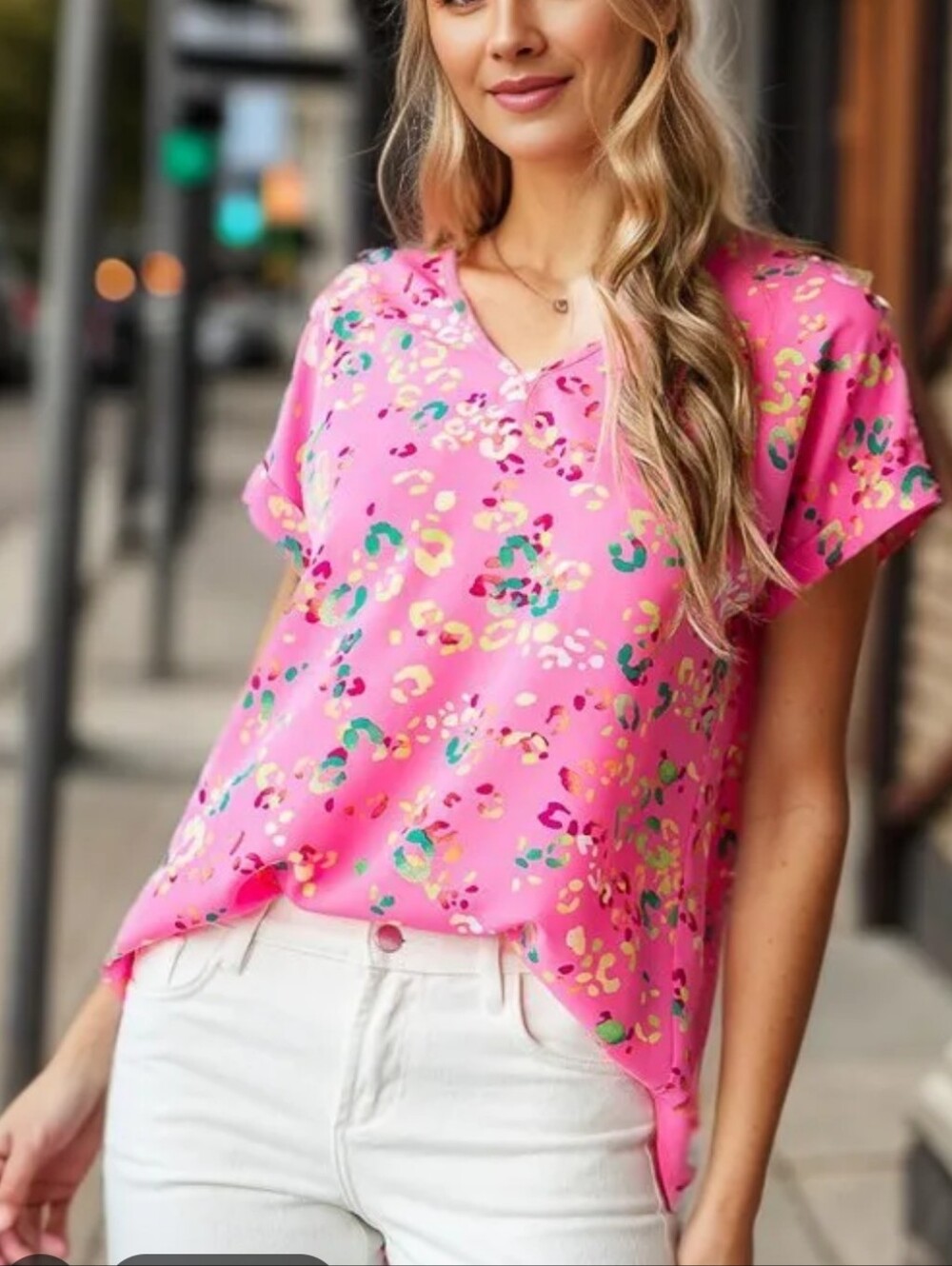 Jodifl Women’s Pink Floral V-Neck Top